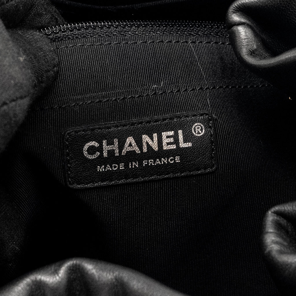 CHANEL CC CHAIN DRAWSTRING BUCKET BAG LAMBSKIN BLACK SHW