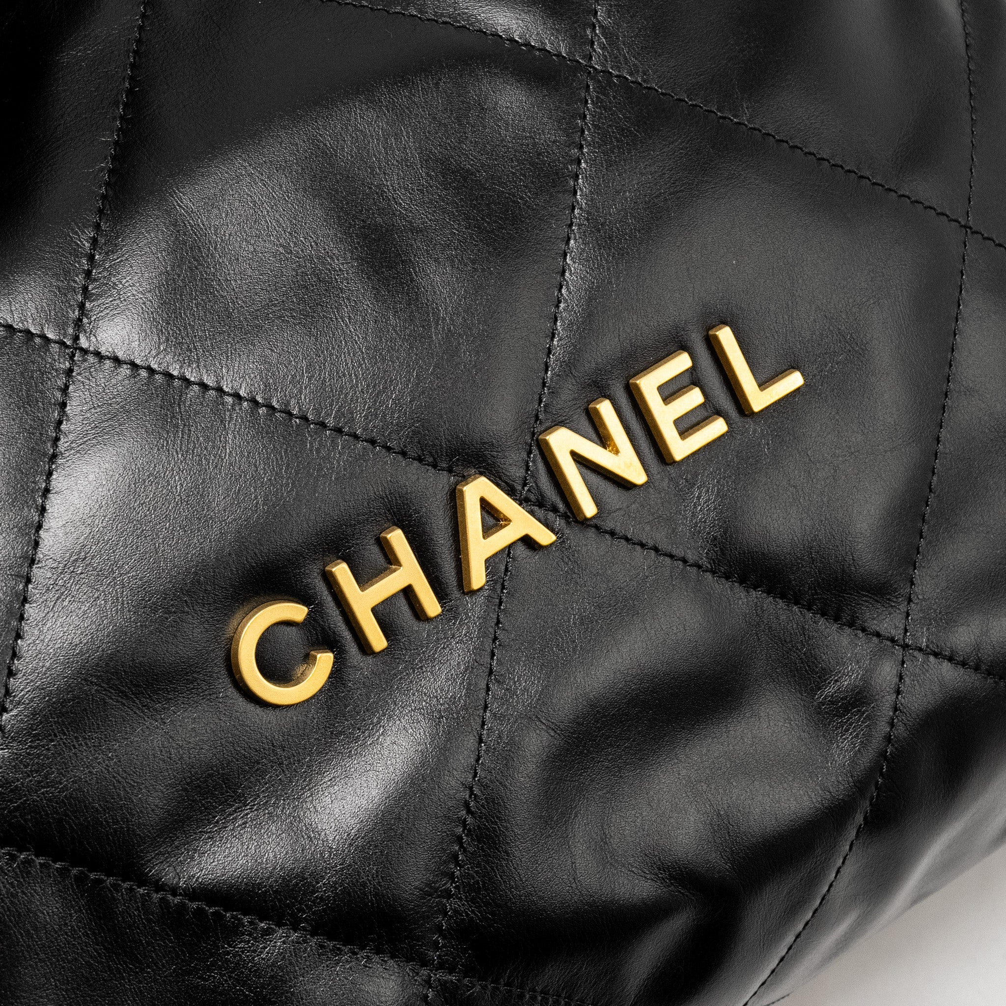 CHANEL SMALL 22 BAG SHINY CALFSKIN BLACK GHW (MICROCHIP)