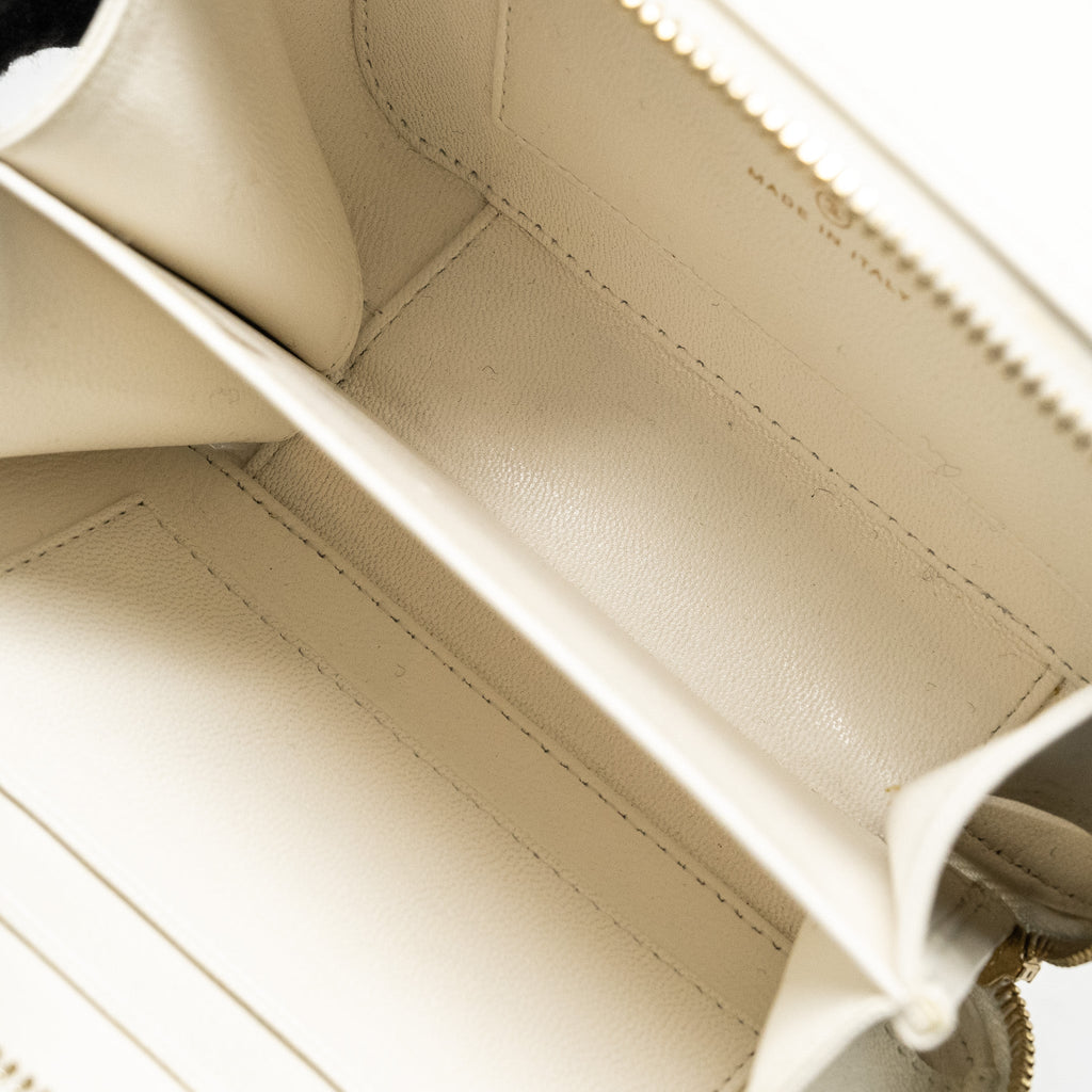 CHANEL MINI VANITY CLUTCH WITH CHAIN LAMBSKIN WHITE GHW