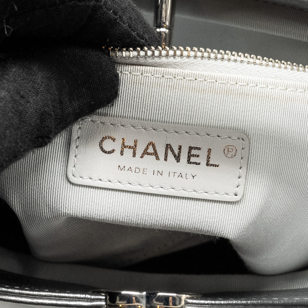 CHANEL 31 BAG QUILTED CRUMPLED CALFSKIN METALLIC SILVER SHW