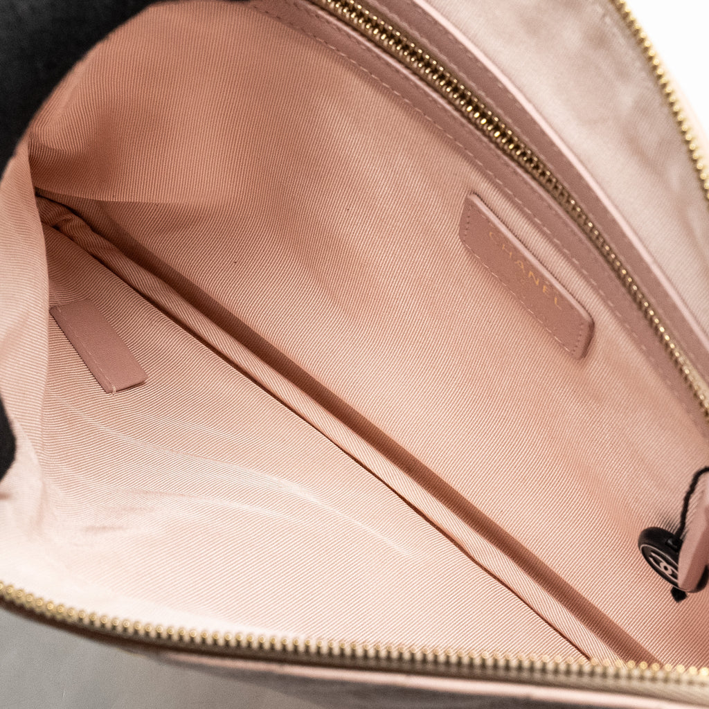 CHANEL CHEVRON ZIP CLUTCH CALFSKIN LIGHT PINK GHW