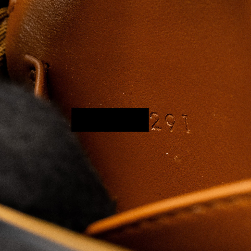 CELINE CLAUDE TRIOMPHE CANVAS / CALFSKIN TAN GHW