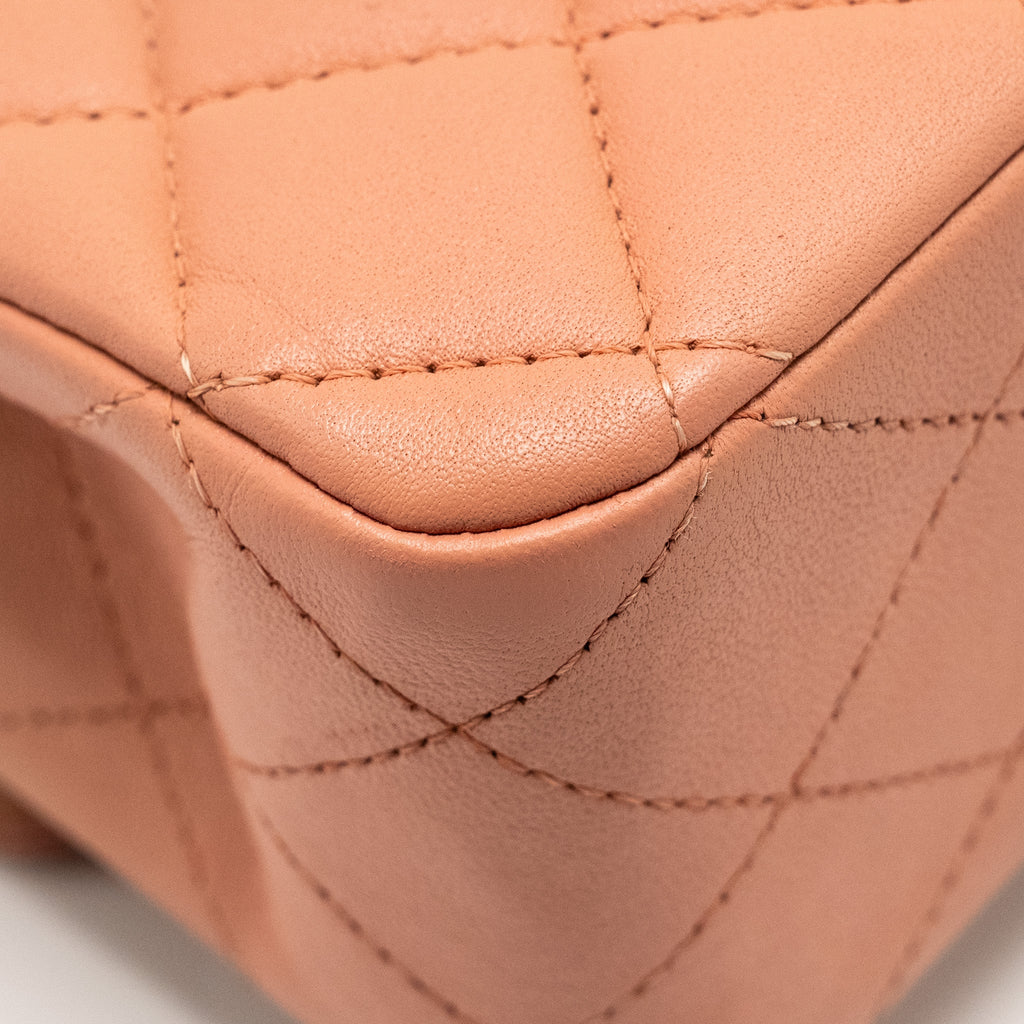 CHANEL MEDIUM CLASSIC DOUBLE FLAP BAG LAMBSKIN PINK SHW (MICROCHIP)