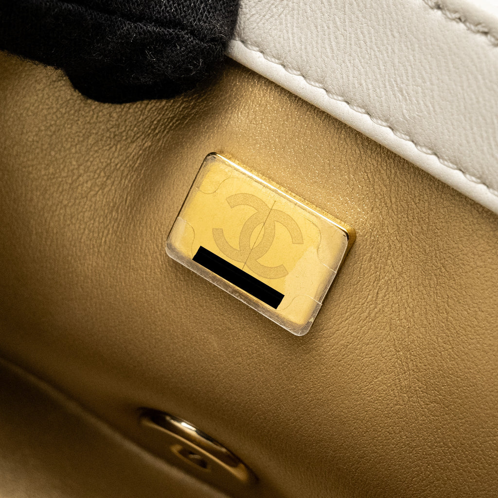 CHANEL 23C PEARL CRUSH MINI RECTANGULAR FLAP BAG LAMBSKIN WHITE LGHW (MICROCHIP)