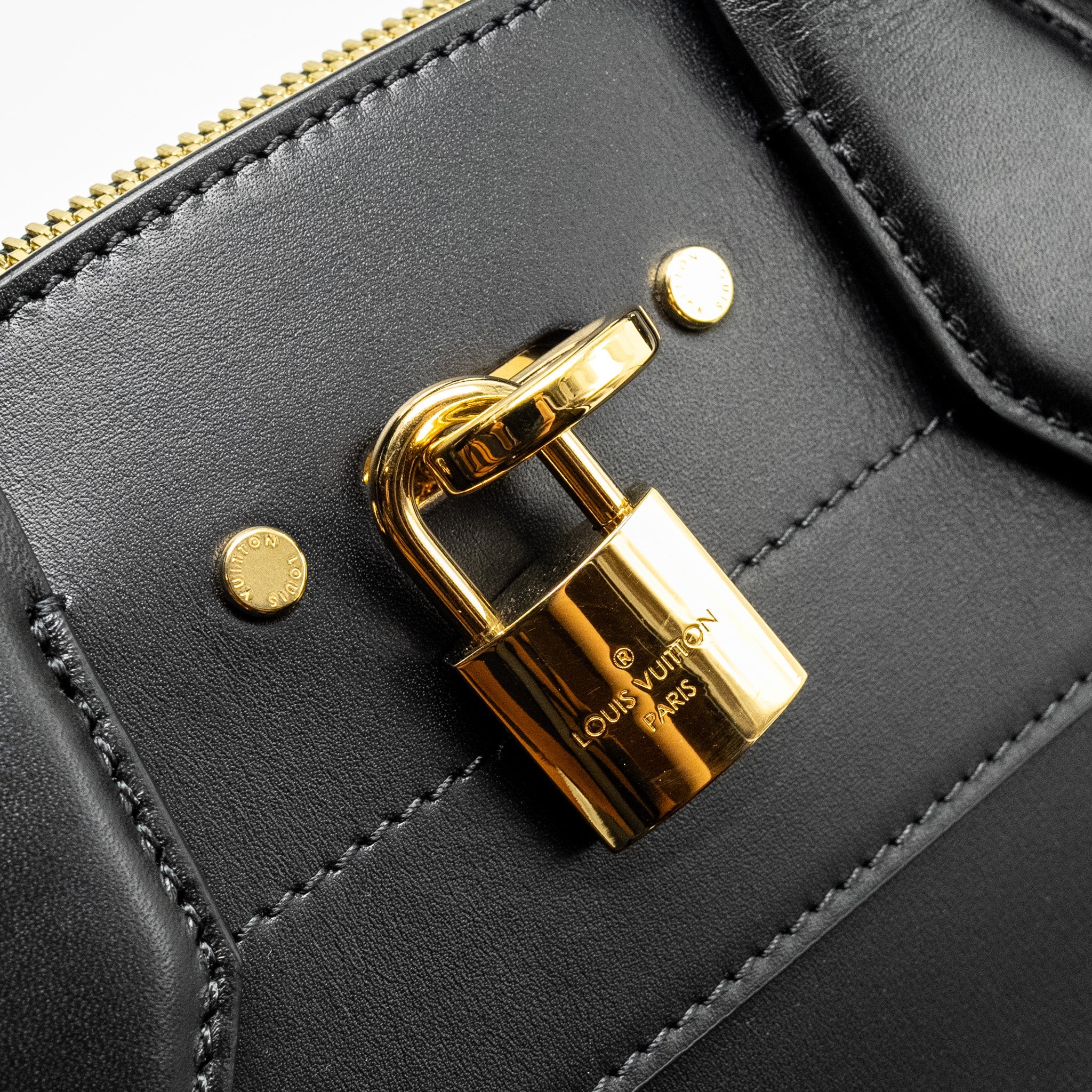 LOUIS VUITTON CITY STEAMER PM GRAINED CALFSKIN BLACK GHW
