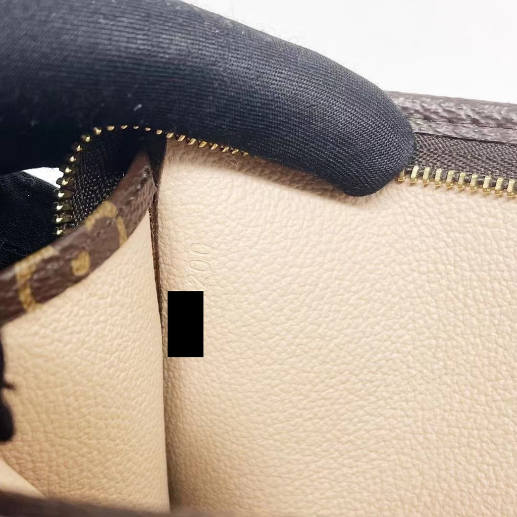 LOUIS VUITTON TOILETRY POUCH MONOGRAM SIZE 19