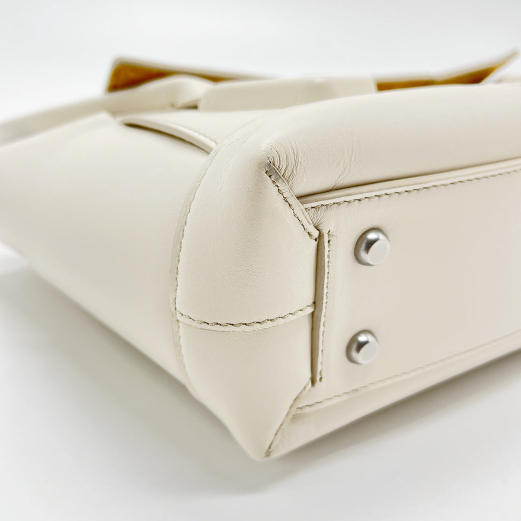 BOTTEGA VENETA ARCO BAG CALFSKIN WHITE SHW